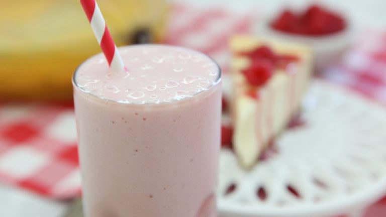 Raspberry Cheesecake Shake