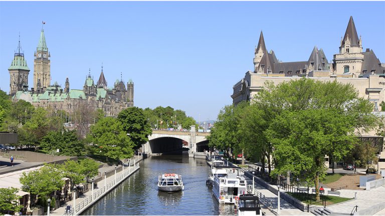 5 Ways to Tour Ottawa Like a True Canadian at Canada Celebration