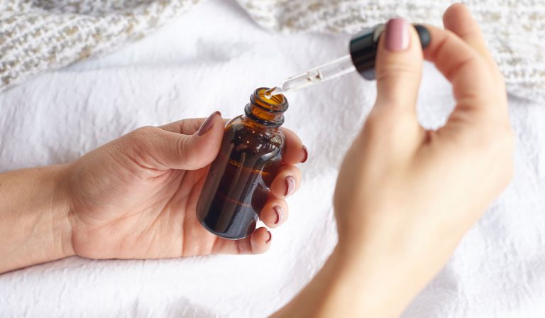 The Essential Guide to Shopping for CBD Oil