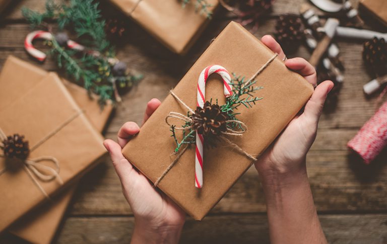 3 regalos navideños saludables para amigos que siempre están en movimiento