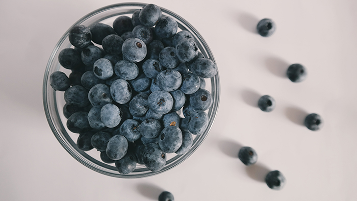 bowl of blueberries