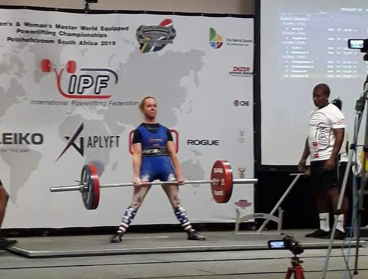 Amy Brantner deadlifting